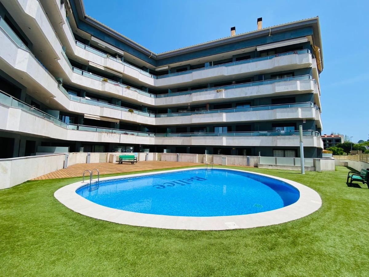 Relax Apartamento Playa Fenals Лорет де Мар Екстериор снимка